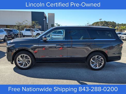 Certified 2025 Lincoln Navigator Reserve image 7