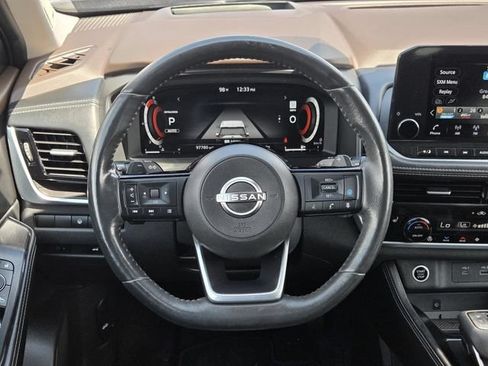 Used 2022 Nissan Rogue Platinum w/ Head-Up Display Package AWD/4WD image 21