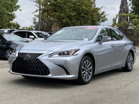 Used 2025 Lexus ES 350 FWD image 32