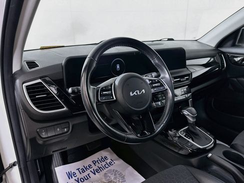 Certified 2024 Kia Seltos S FWD image 9