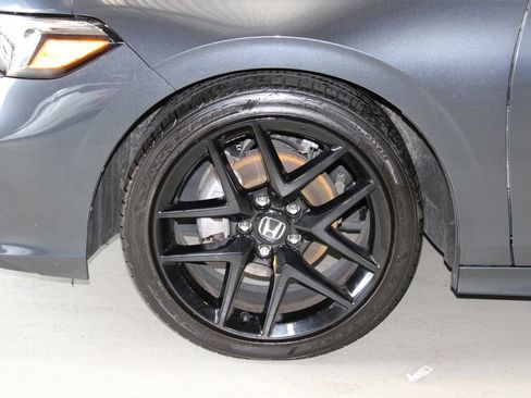 Used 2025 Honda Civic Sport image 6