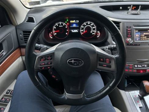 Used 2014 Subaru Outback 2.5i Limited w/ Moonroof Package image 2