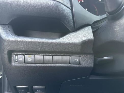 Used 2025 Toyota RAV4 XLE w/ Convenience Package image 18