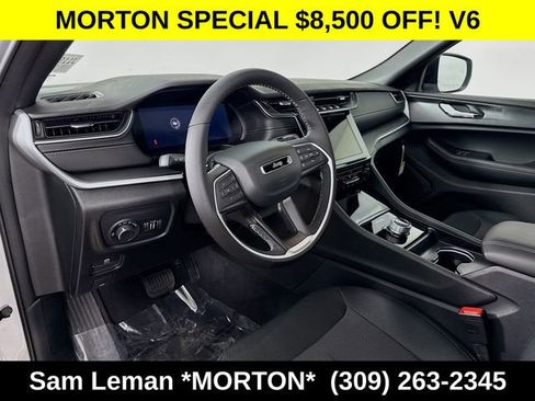 New 2025 Jeep Grand Cherokee L Laredo w/ Luxury Tech Group I AWD/4WD image 9