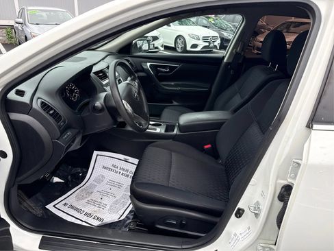 Used 2017 Nissan Altima 2.5 S w/ Power Driver Seat Package FWD image 9