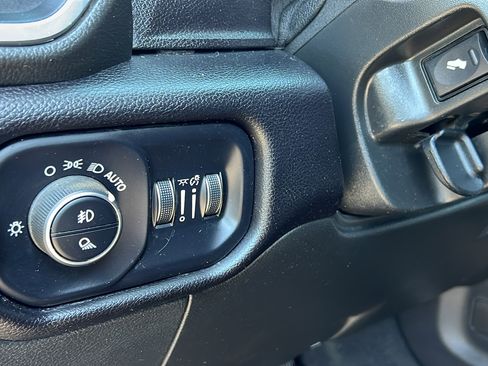 Used 2022 RAM 3500 Laramie AWD/4WD image 30
