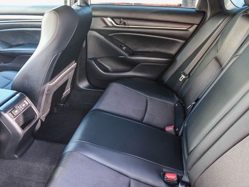 Used 2022 Honda Accord Sport image 19