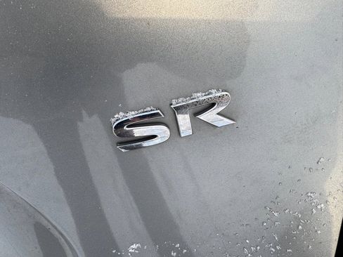 Used 2015 Nissan Versa Note SR w/ SR Tech Package image 15