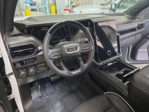 Used 2026 GMC Yukon AT4 Ultimate AWD/4WD image 17