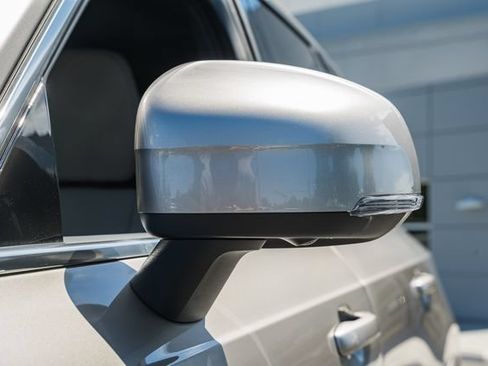 New 2026 Volvo XC90 B6 Plus w/ Protection Package Premier AWD/4WD image 16