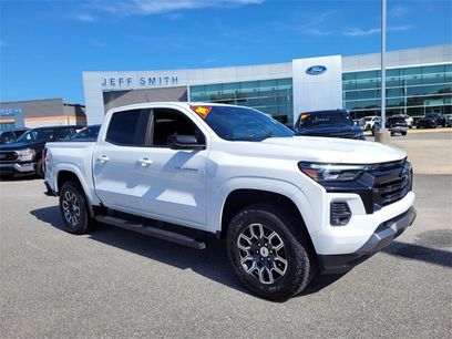 Used 2024 Chevrolet Colorado Z71 w/ Z71 Convenience Package 2