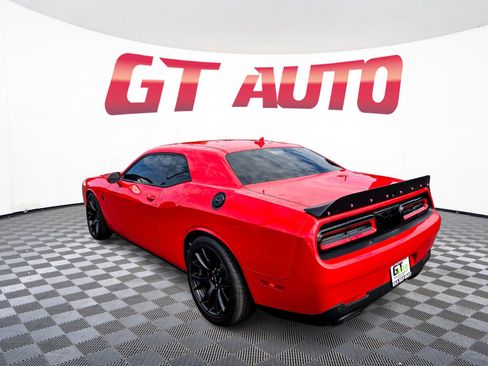 Used 2015 Dodge Challenger SRT Hellcat image 5