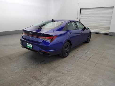 Used 2022 Hyundai Elantra SEL image 9