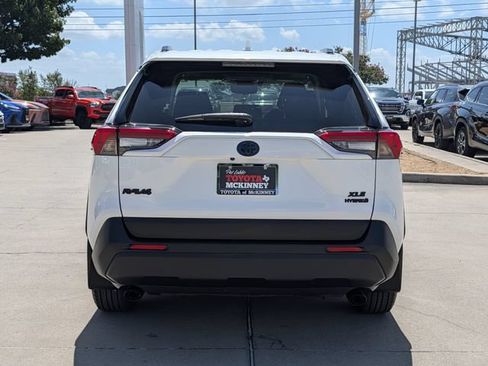 Used 2023 Toyota RAV4 XLE w/ Convenience Package AWD/4WD image 7