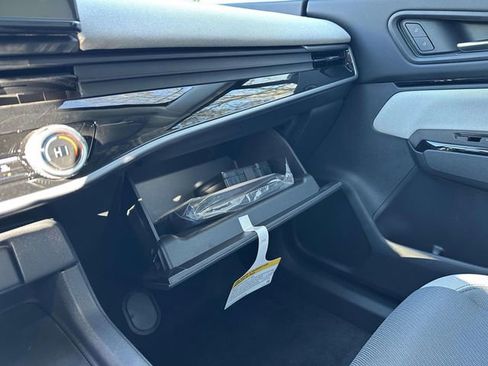 New 2026 Honda Prologue EX image 19