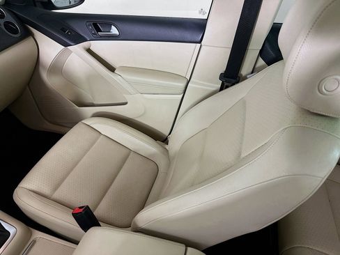 Used 2012 Volkswagen Tiguan S FWD image 23