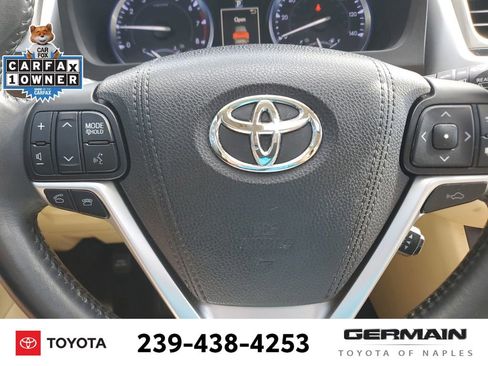 Used 2016 Toyota Highlander Limited image 23