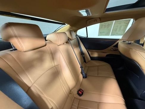 Used 2023 Lexus ES 350 w/ Accessory Package (Z2) FWD image 25