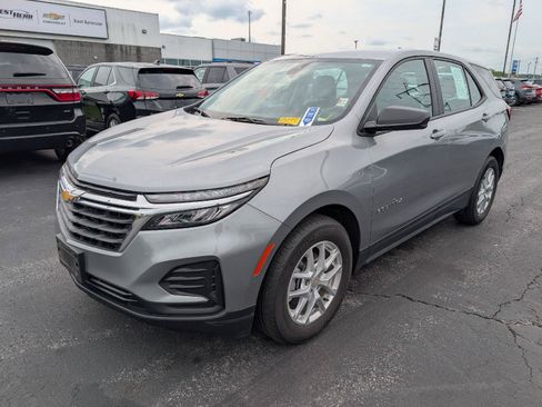 Used 2024 Chevrolet Equinox LS FWD image 4