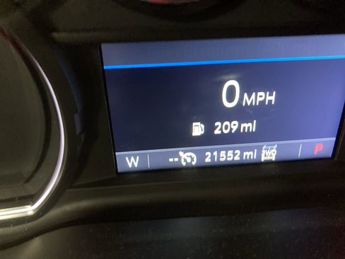 Used 2021 Chevrolet Silverado 1500 RST w/ Z71 Off-Road Package image 12