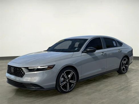 Certified 2025 Honda Accord Sport image 1