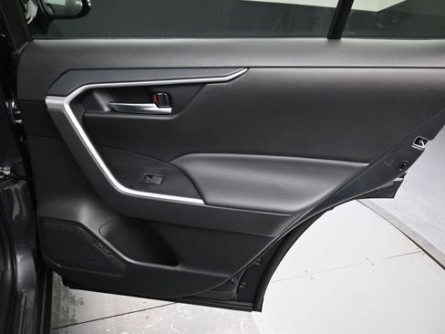 Certified 2025 Toyota RAV4 XLE image 32