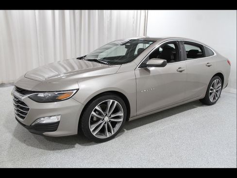 Used 2023 Chevrolet Malibu LT FWD image 3