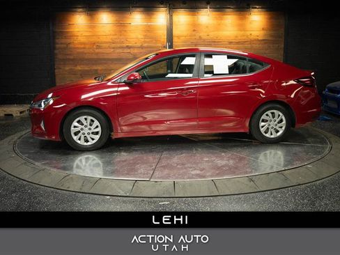 Used 2020 Hyundai Elantra SE FWD image 1