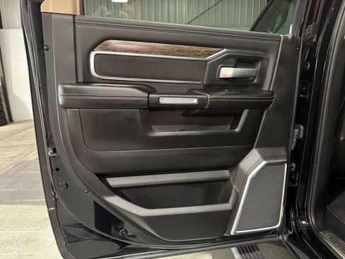Used 2019 RAM 3500 Laramie AWD/4WD image 10
