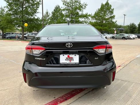 Used 2024 Toyota Corolla LE image 7