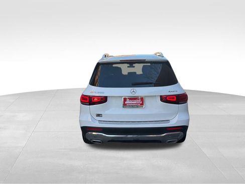 Used 2023 Mercedes-Benz GLB 250 4MATIC image 4