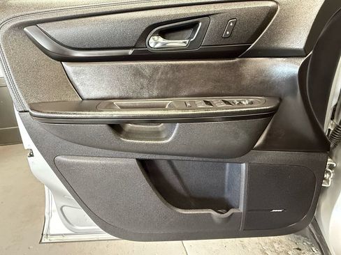 Used 2016 Chevrolet Traverse LT AWD/4WD image 14