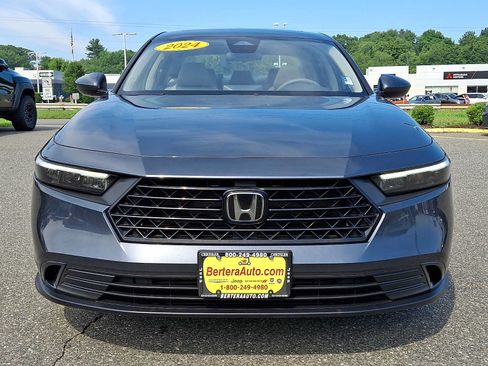 Used 2024 Honda Accord EX image 2