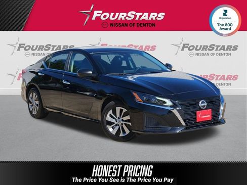 Used 2025 Nissan Altima 2.5 S FWD image 1