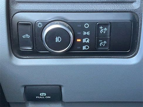 Used 2025 Ford F250 XLT image 28