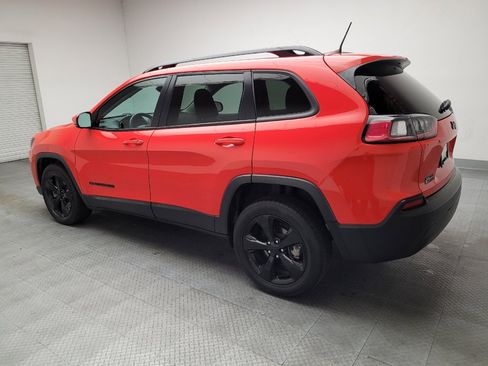 Used 2021 Jeep Cherokee Latitude Plus FWD image 3