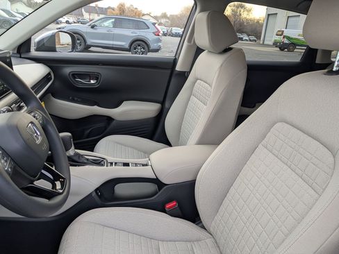 New 2026 Honda HR-V LX image 17