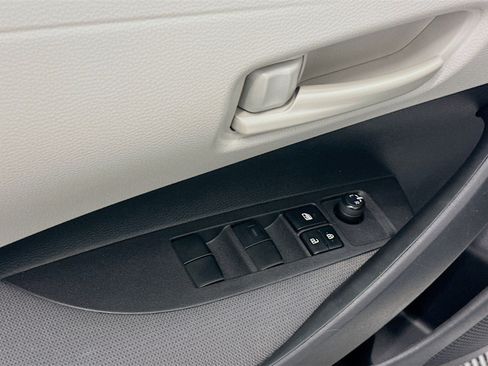 Used 2024 Toyota Corolla LE FWD image 15