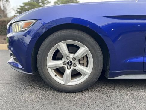 Used 2016 Ford Mustang Convertible image 7