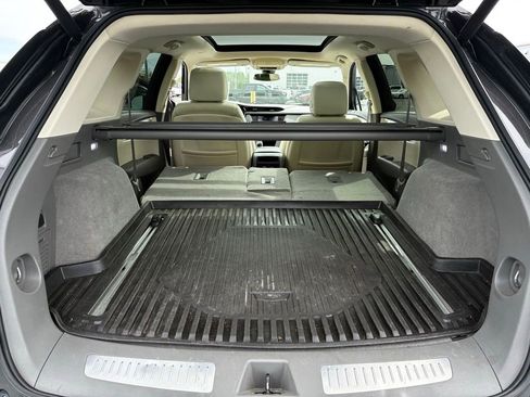 Used 2018 Cadillac XT5 Luxury w/ Driver Awareness Package AWD/4WD image 43