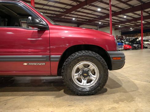 Used 1999 Chevrolet Tracker 2WD Convertible w/ Preferred Equipment Group 2 image 11