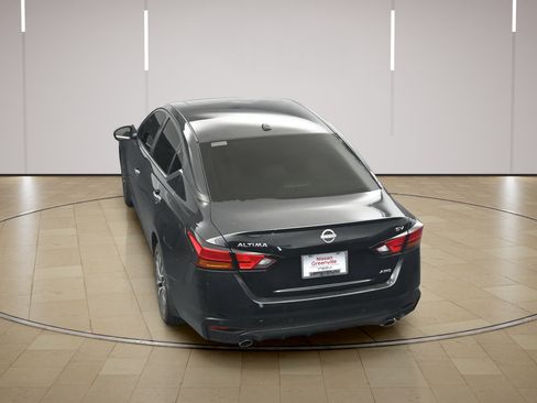 Certified 2025 Nissan Altima 2.5 SR FWD image 34