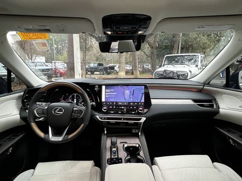 Used 2024 Lexus RX 350 image 36
