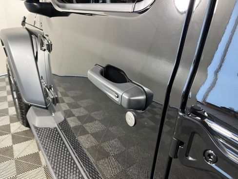 Used 2026 Jeep Wrangler Sport S image 13