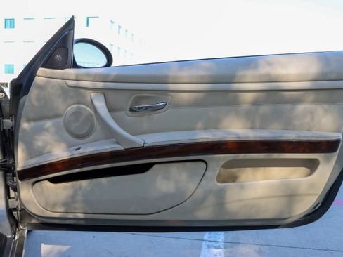 Used 2008 BMW 335i Convertible image 9