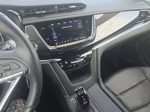 Used 2024 Cadillac XT6 Sport w/ LPO, Floor Liner Package AWD/4WD image 31