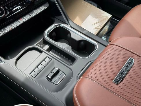 New 2026 GMC Sierra 3500 Denali Ultimate AWD/4WD image 28
