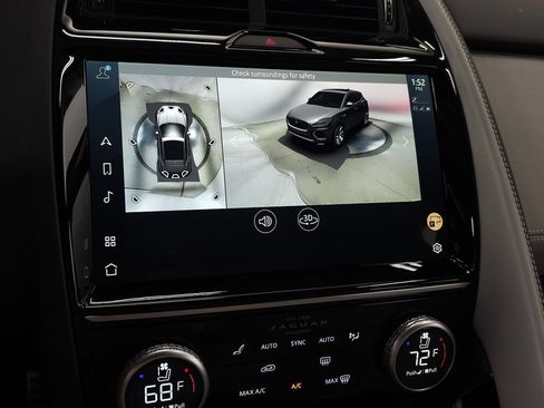 Used 2024 Jaguar E-PACE R-Dynamic SE image 34