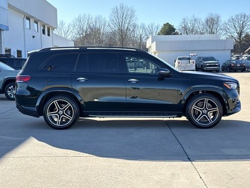 Used 2023 Mercedes-Benz GLS 450 4MATIC image 2