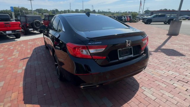 Used 2020 Honda Accord Sport image 9